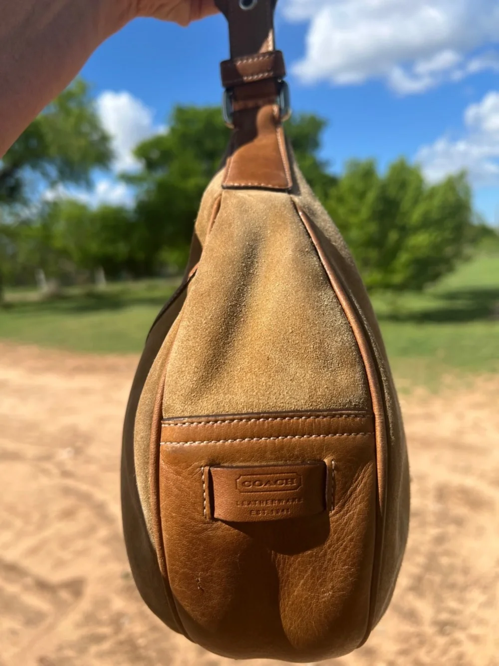 Coach  SOHO Vintage 7559 Suede Hobo Bag Tan Brown Leather Y2K Shoulder Bag GUC - Picture 4 of 16